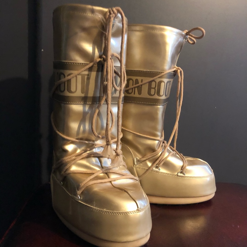 Moonboots gold